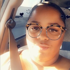 Meet your Posher, Lakasha